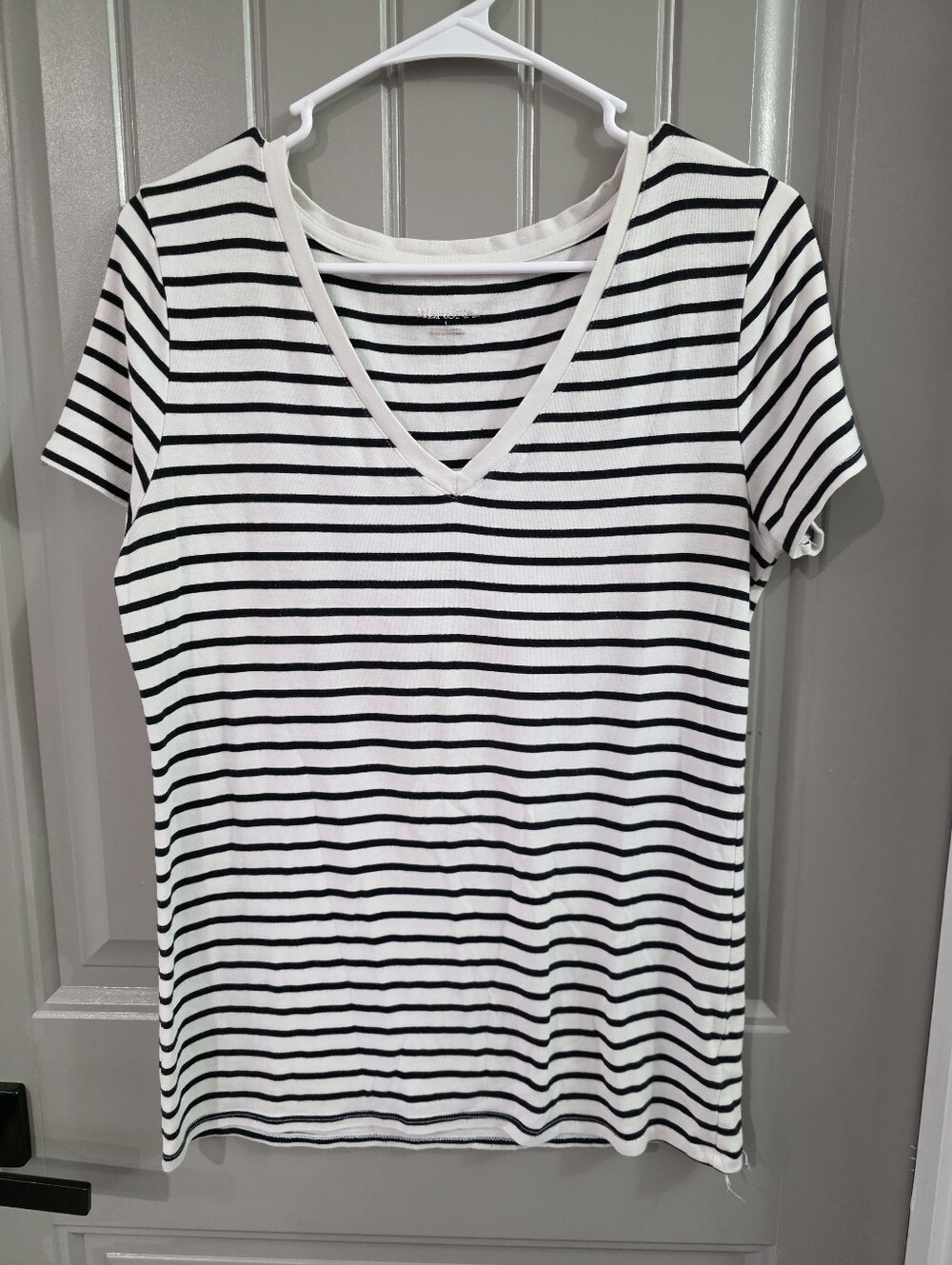 Merona Womans Large Striped Short Sleeve Shirt V-neck